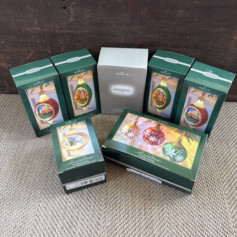Hallmark Set 8 Illuminations Balls Santa’s Strings‎ Ornament & Power Box